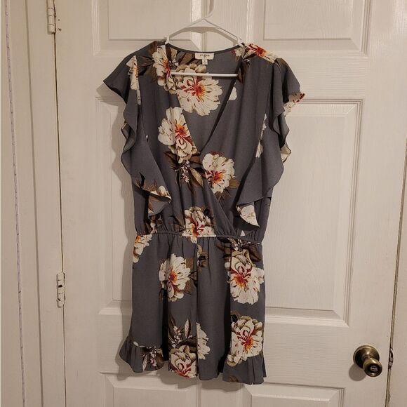 Umgee floral ruffled romper  - Picture 4 of 7